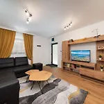 Smart Lejlighed Varna